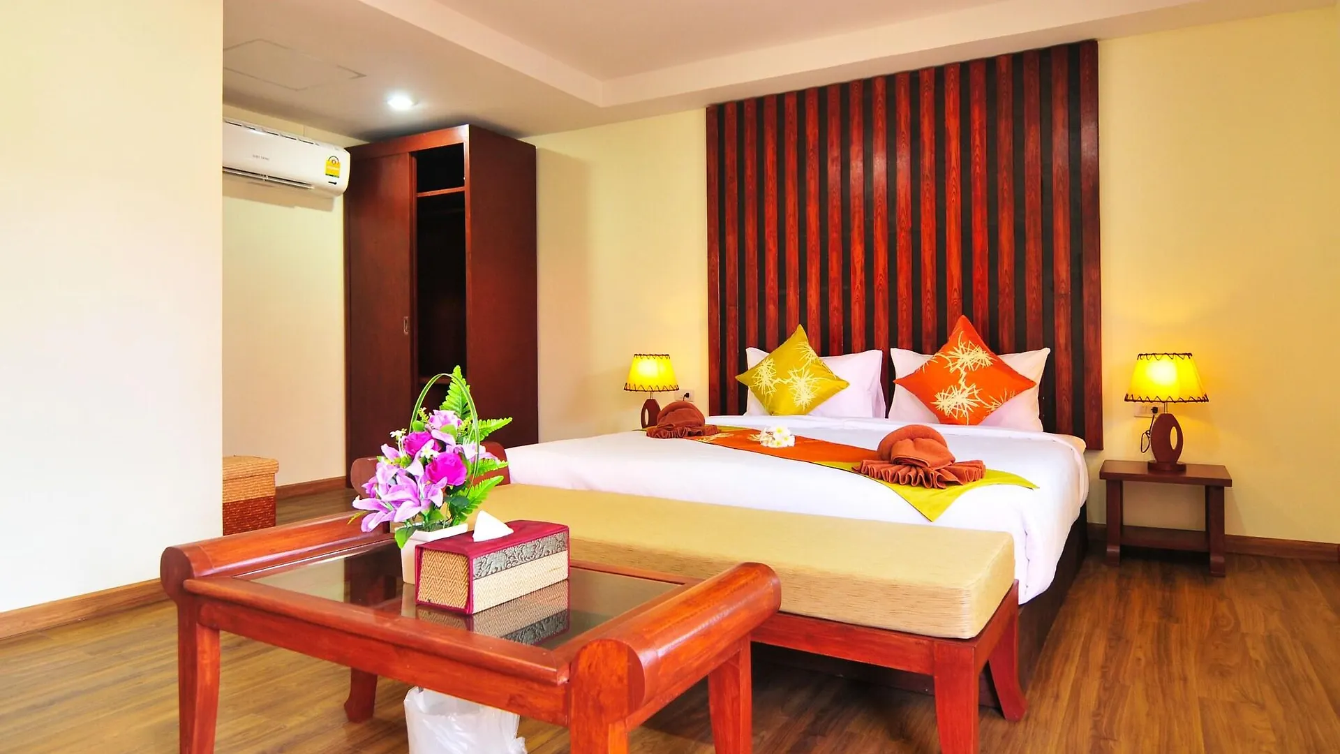 Phi Phi Little Star Resort